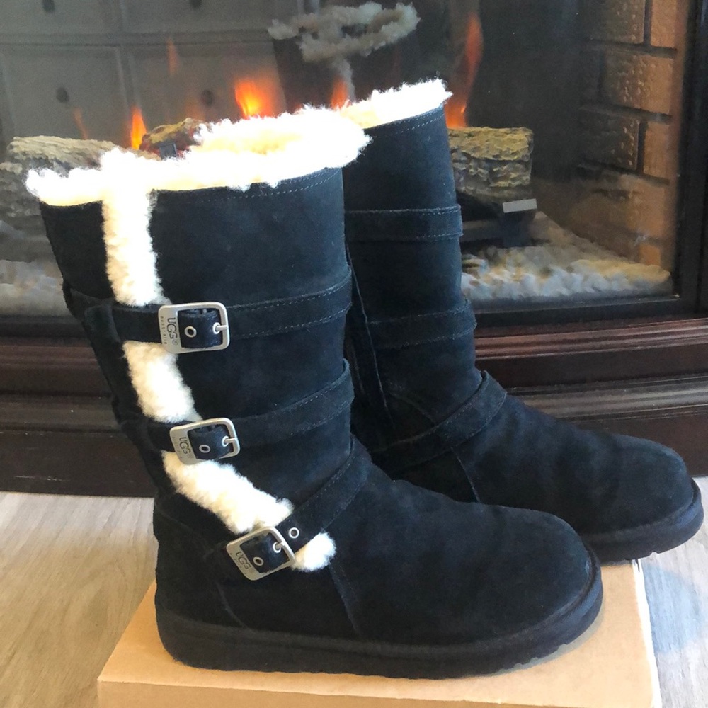 Black Maddi UGGS